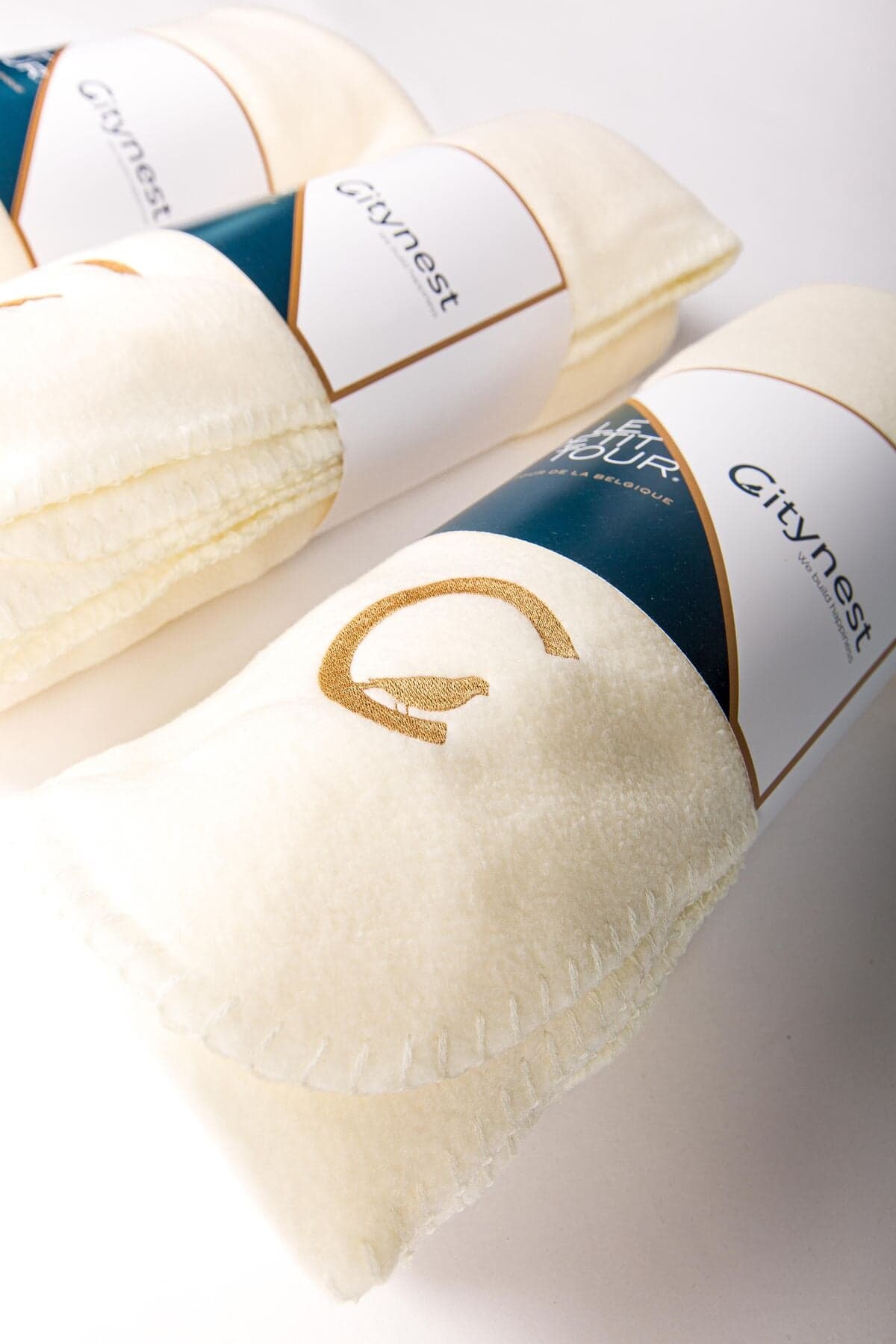 Best custom blankets companies in 2026 (compared)
