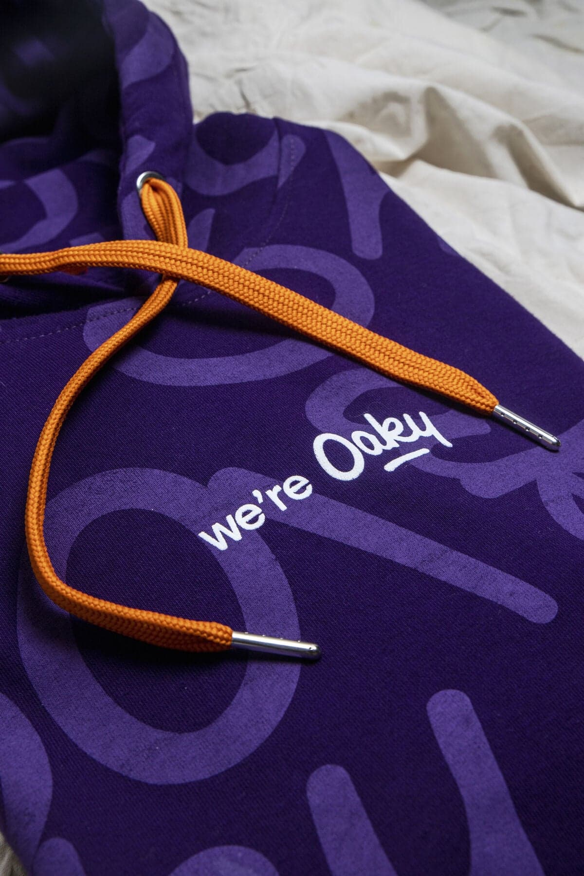 Sweats à capuche personnalisés durables : options bio et recyclées (2026)