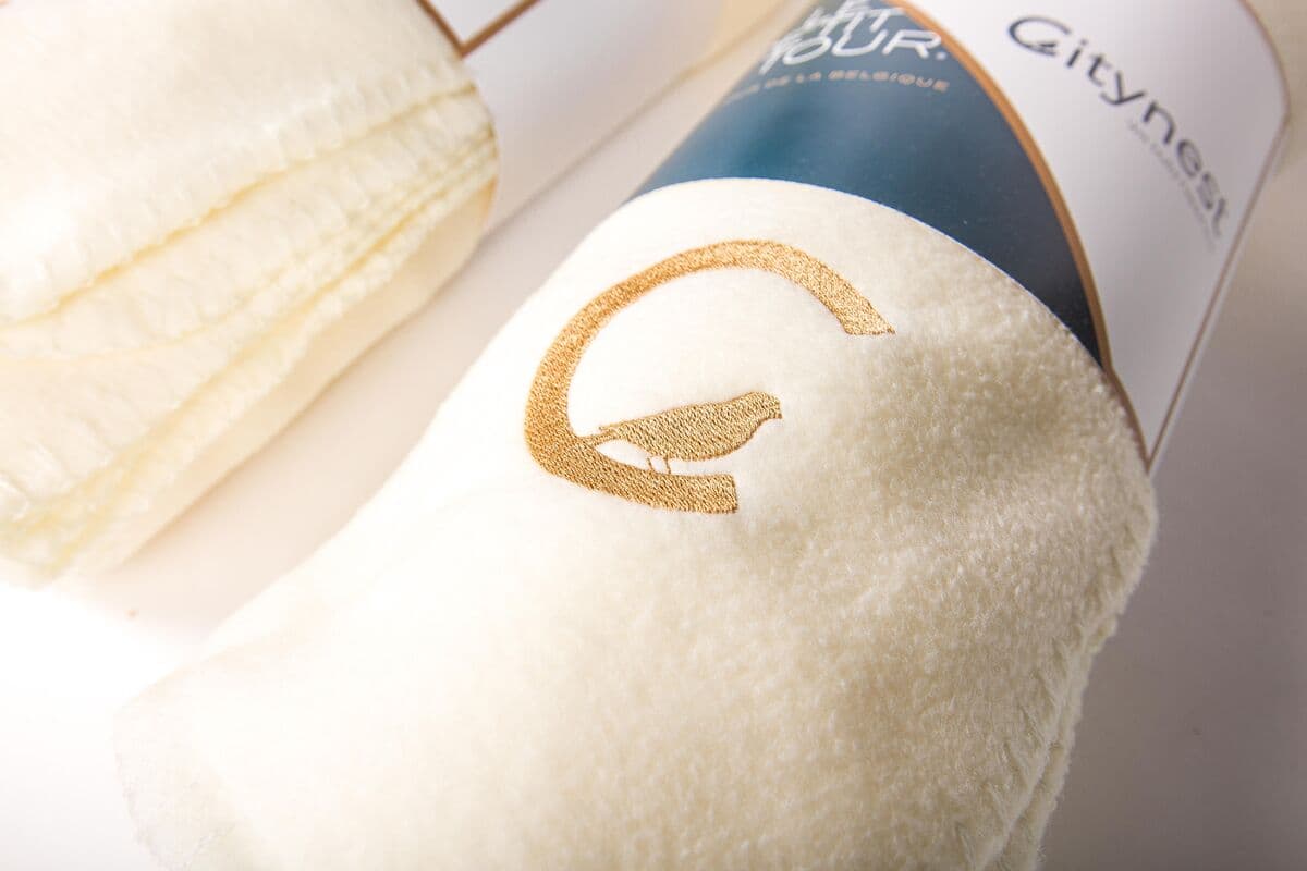 Blanket printing vs embroidery: which to choose