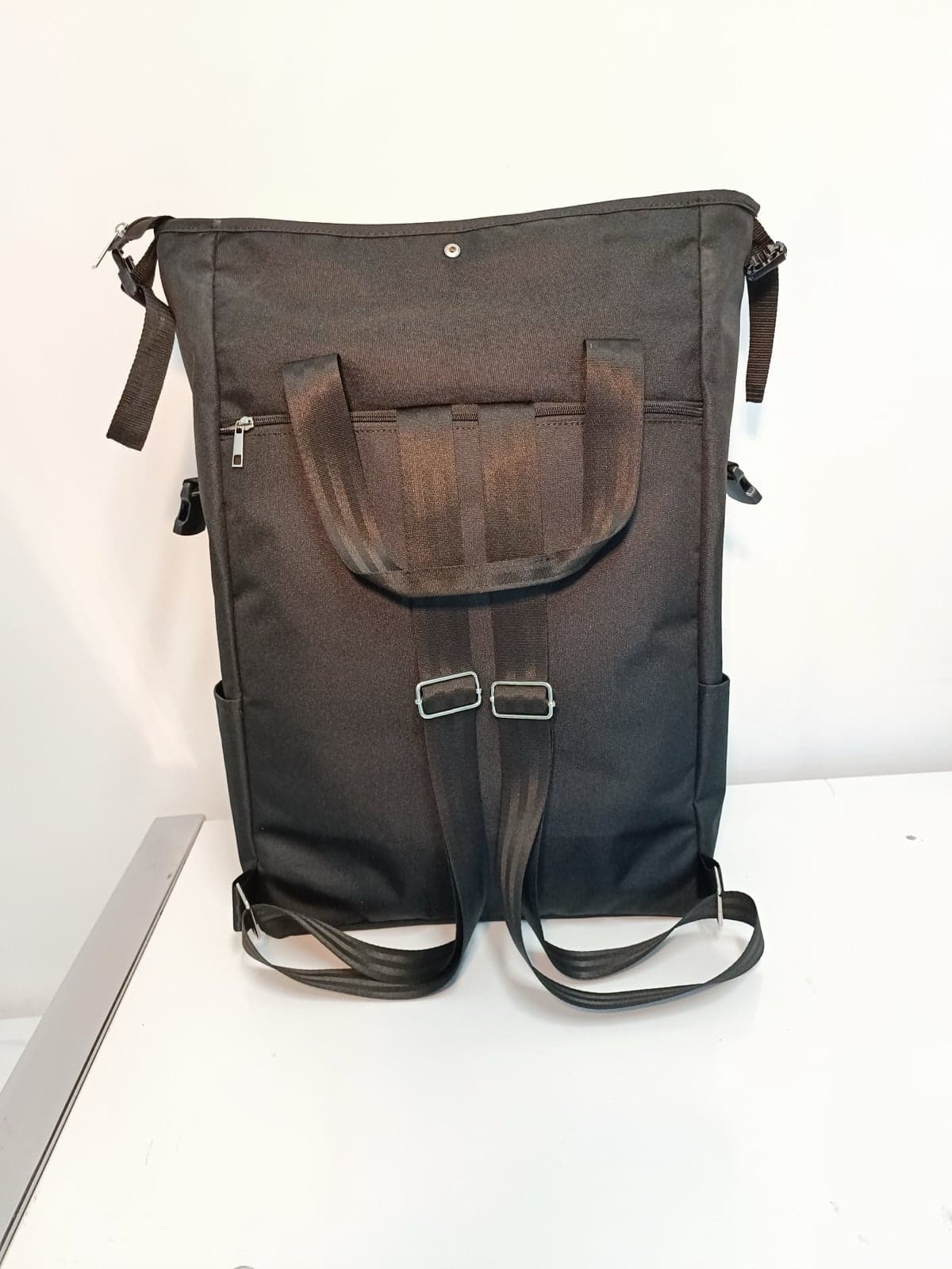 Best custom backpacks companies in 2026 (compared)