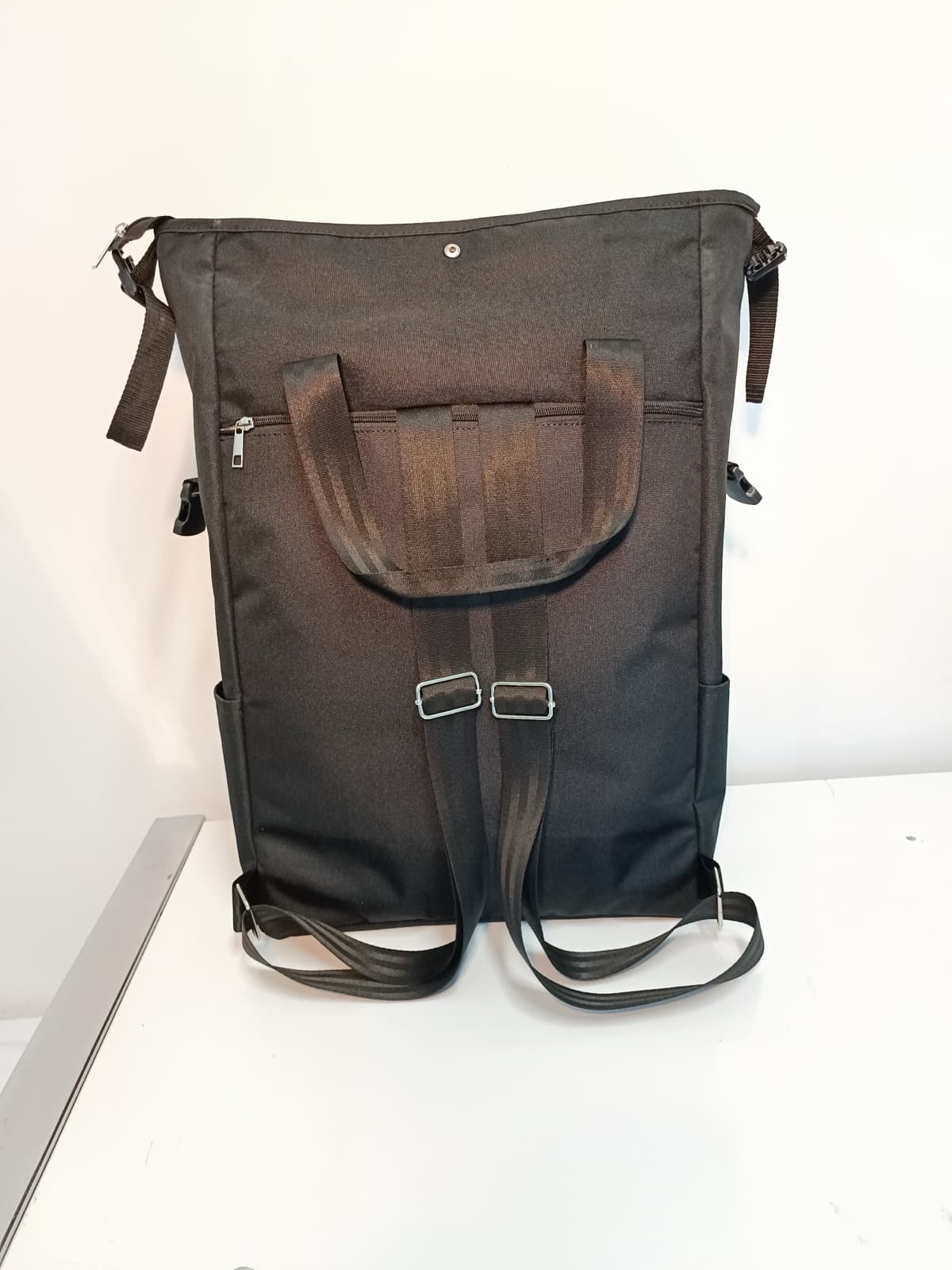 9 ways companies use custom backpacks